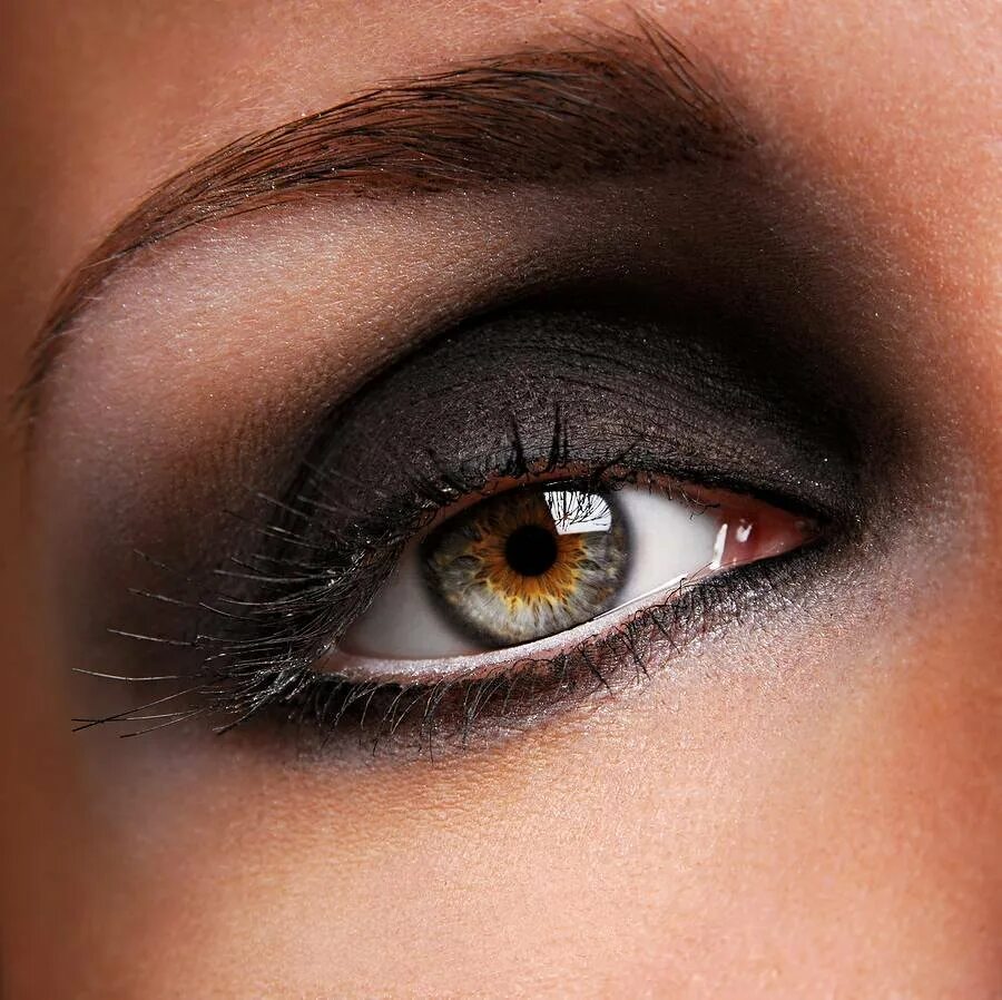 Smoky Eyes макияж для зеленых глаз. Макияж Смоки айс для зеленых глаз. Смоки айс для серо зеленых глаз. Черный Смоки айс для зеленых глаз. Изящные глаза это