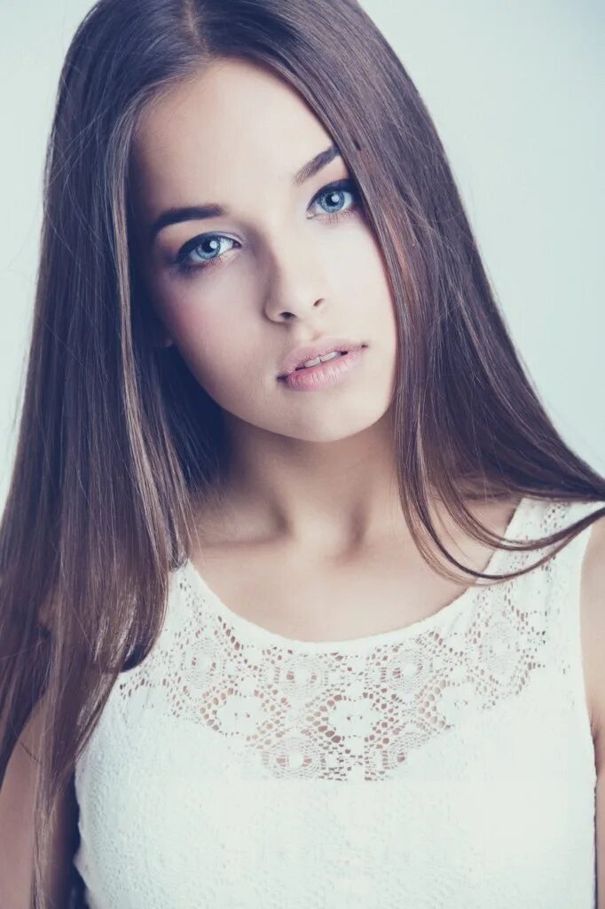 Дев 17. Милая девушка. красивые девушки 16-17 лет.