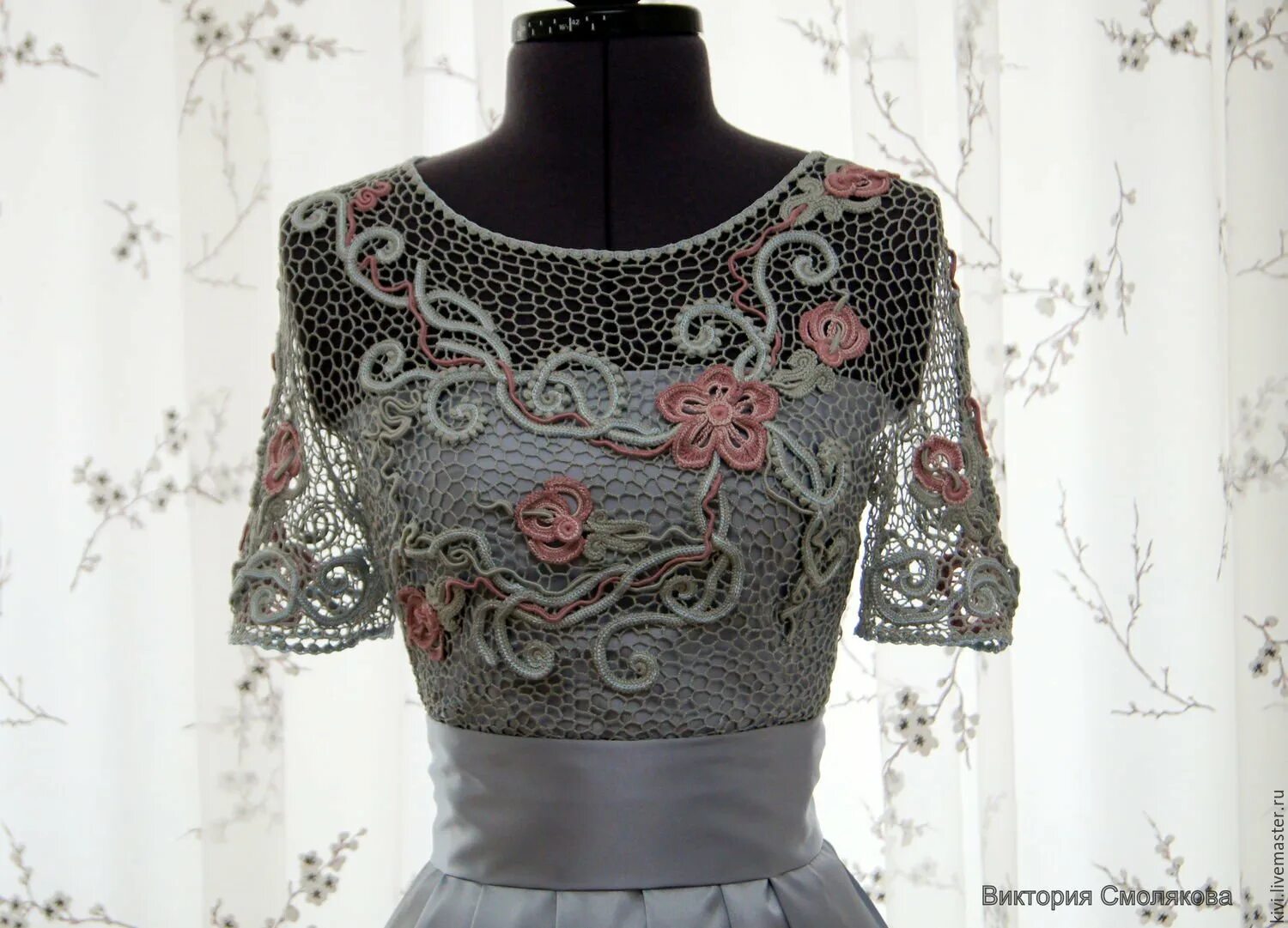 Вязание и ткань комбинирование. Комбинирование изделий. Комбинированные туники. Старый свитер. Платье с вязаным верхом.