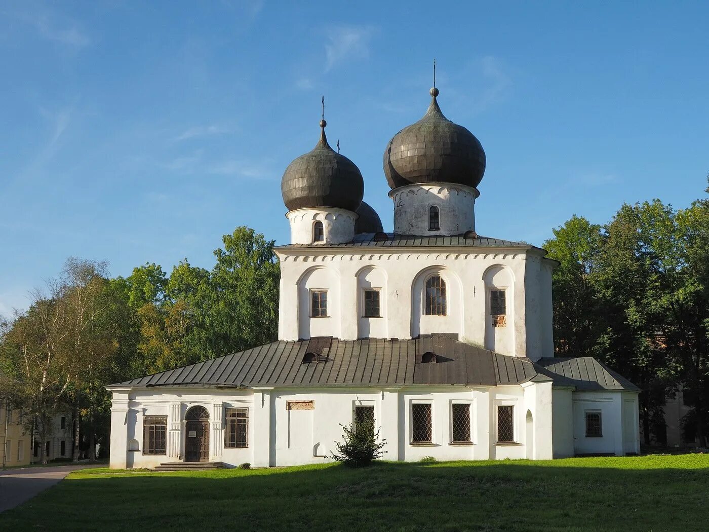 Три великие церкви