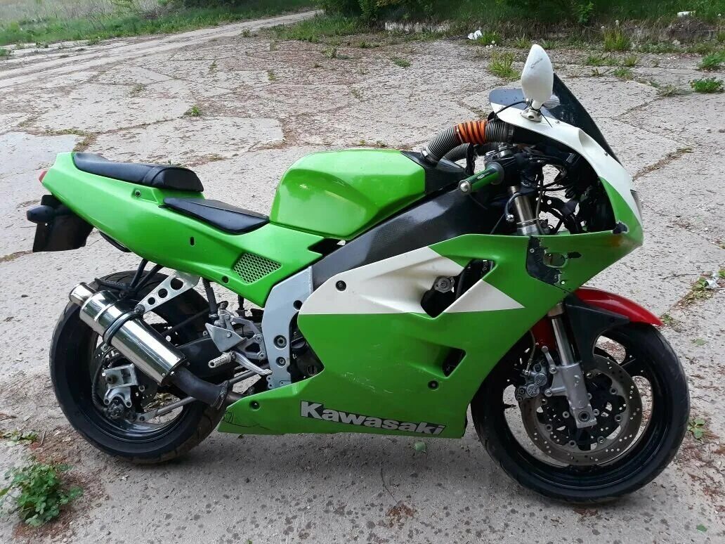 Мотоцикл кавасаки 1996 года. Kawasaki 400 1996. Kawasaki zzr 400 красный. Zx-9r ninja 1996. Кавасаки 1996 года.