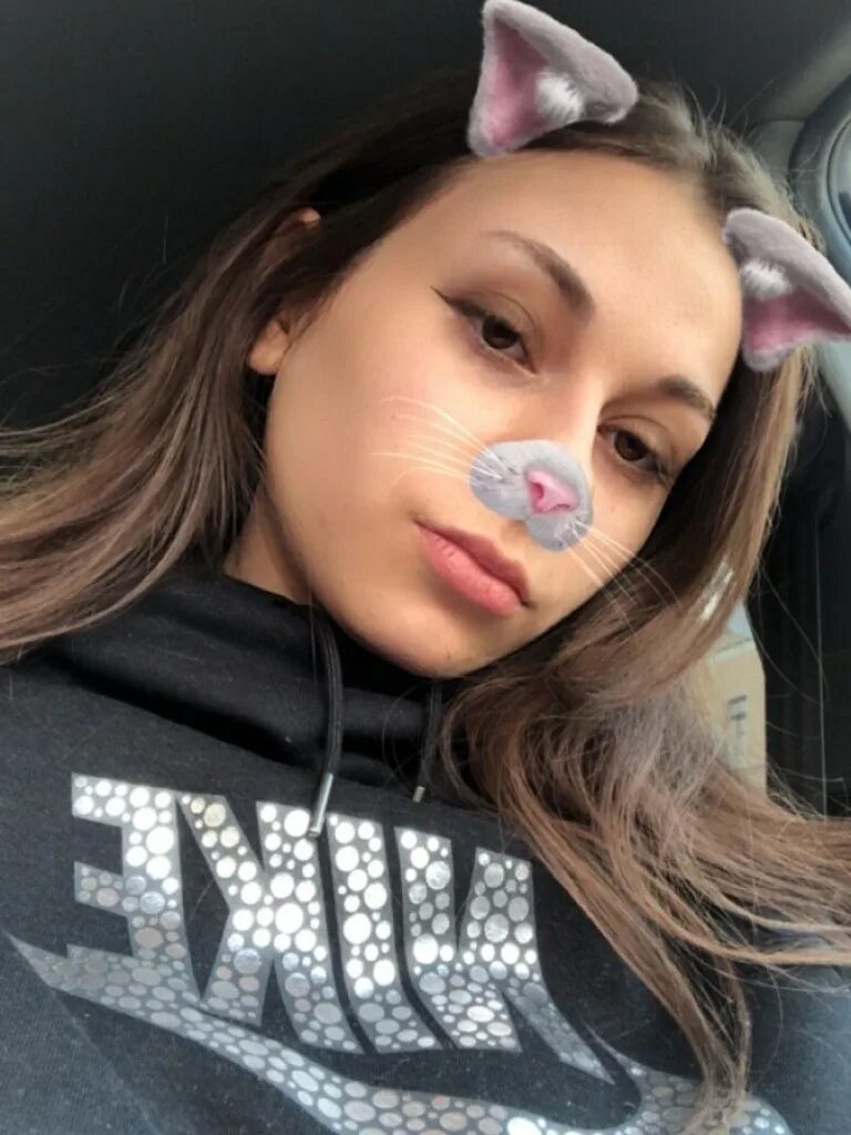 Порно Лоли Липс Муж На Час
