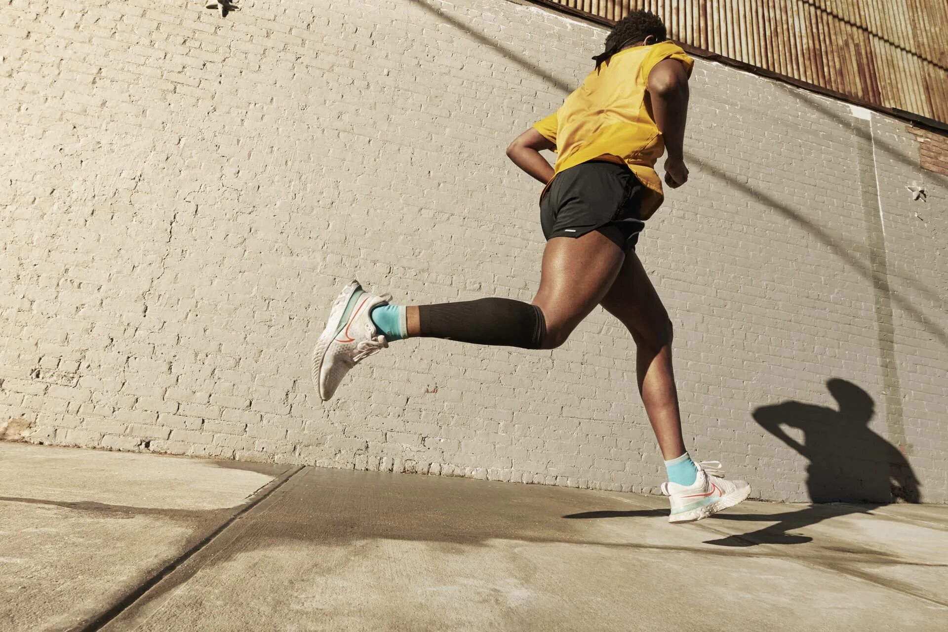 Найк бег. Nike Running Club 01.05. Беговые Nike 2021. Nike бегуны. Купить найки для бега