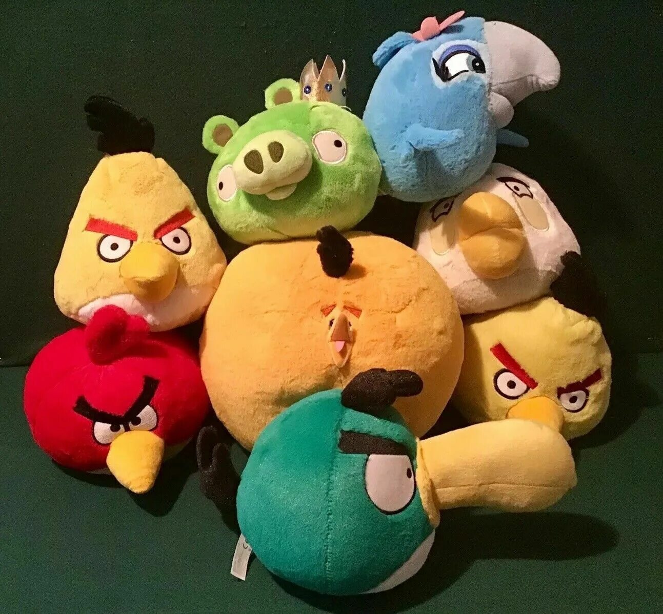 Игрушки angry birds rovio. Angry birds willow plush toy. Angry birds bomb игрушка. Angry birds silver plush. Мягкая игрушка-брелок "злая птичка" (angry birds space - black bird), 7cм, 92677-bk.