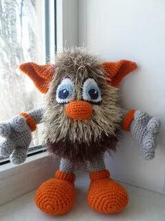 Домовой крючком