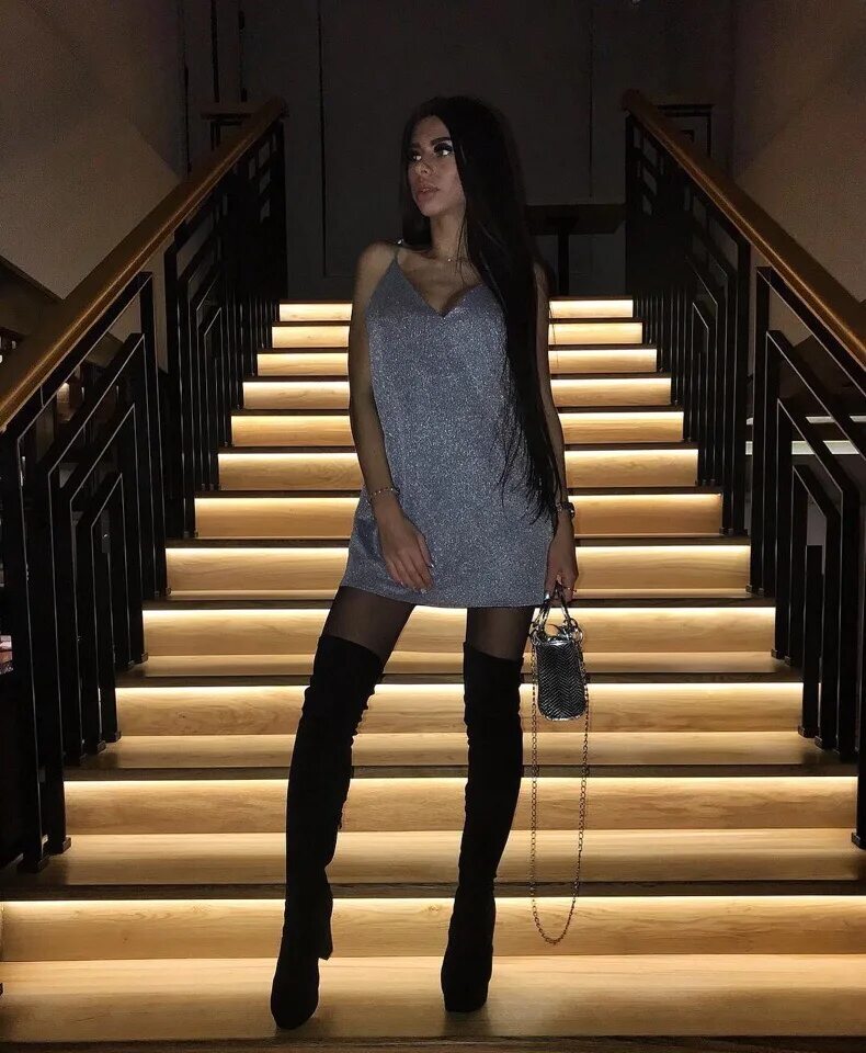 Readovka одежда. Семейная трикотажная одежда. Ксения миронова реадовка. Sinsay атмосфера. Богатый шкаф с вещами для девочки 12 лет.