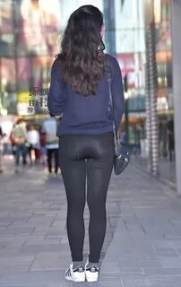 Yuqori poshnali porno rasmlar