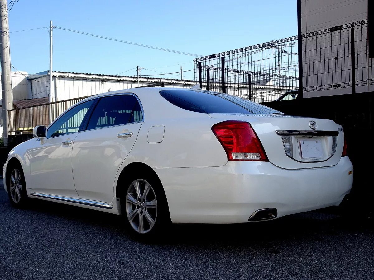 Краун тест. Toyota crown majesta 2010. тойота краун маджеста 2008. toyota crown majesta urs206. toyota crown majesta 200.