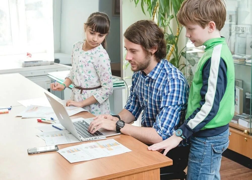 Техник программист в школе