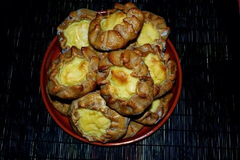Шаньги из ржаной муки с картошкой