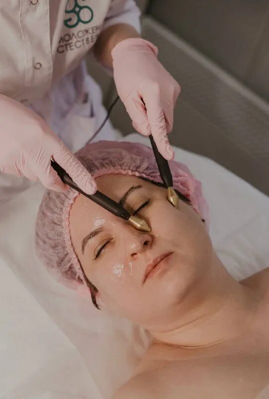 Микротоки. Естественное омоложение. Омоложение естественно мичуринский. Естественное омоложение лица картинки. Омоложение естественно мичуринский.