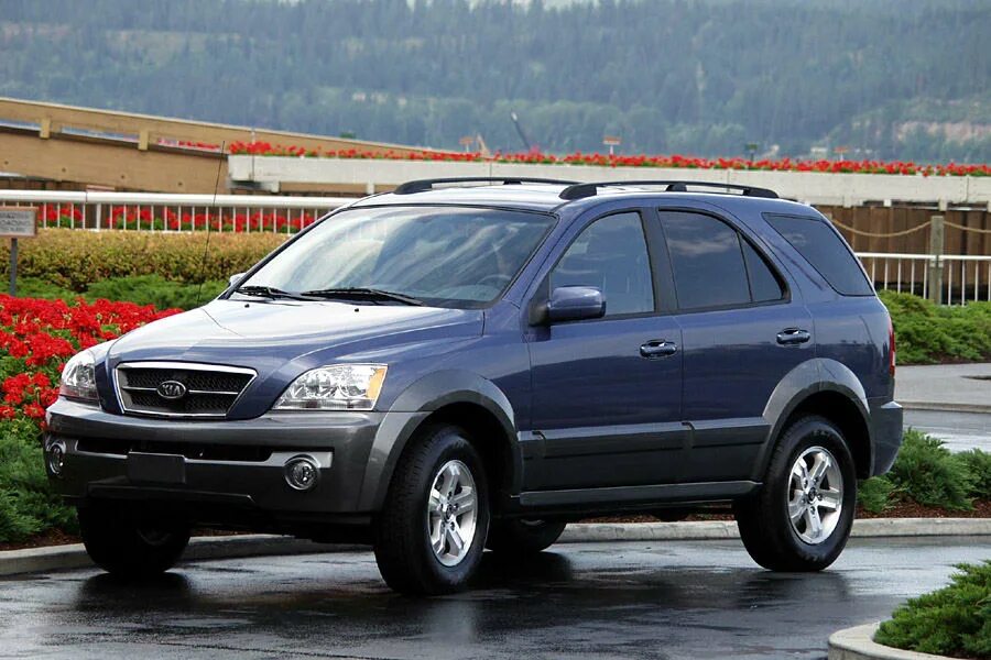 Соренто первого поколения. Kia Sorento 2001. Киа Соренто 1. Kia Sorento 1 поколение. Киа Соренто 2003.