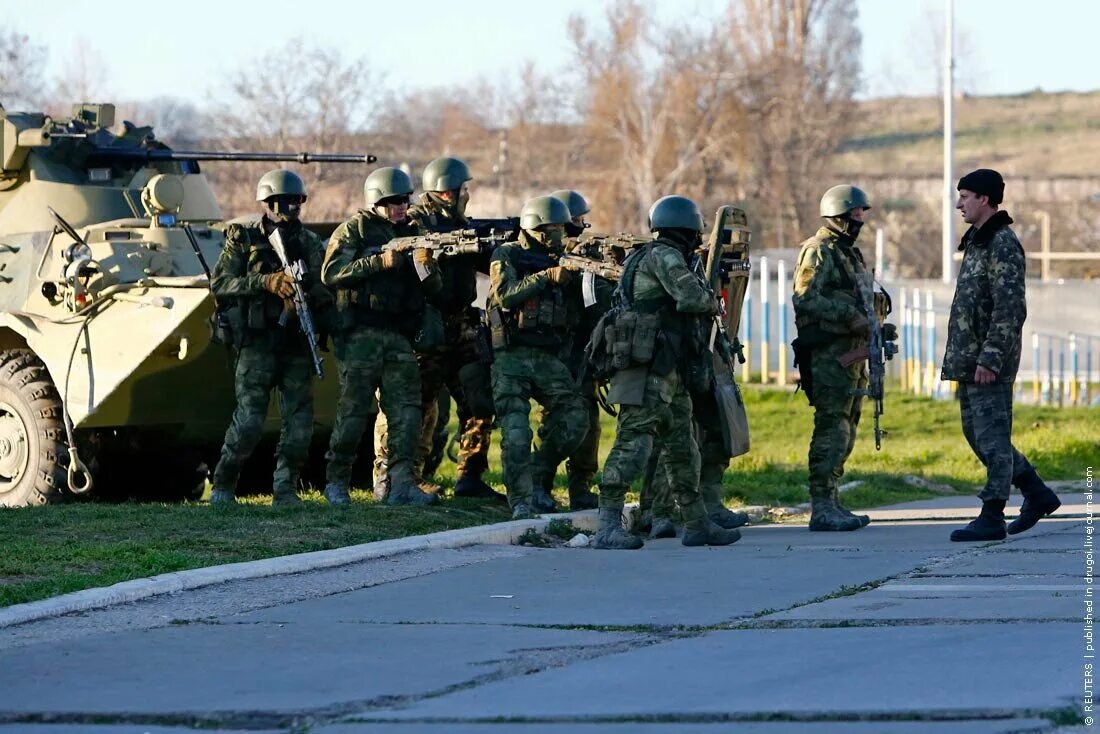 Штурм 2014. Штурм бельбек ссо. штурм бельбека 2014. вежливые люди бельбек. штурм аэродрома бельбек.
