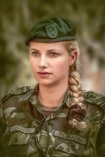 Девушка солдатка