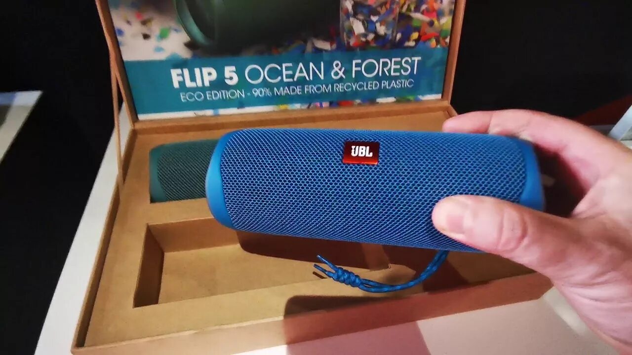 Flip edition. JBL Flip 5 Eco Edition. JBL Flip 5 Green Eco Edition. Портативная колонка JBL Flip 5 Blue. Колонка JBL Flip 5 Eco Edition синяя.