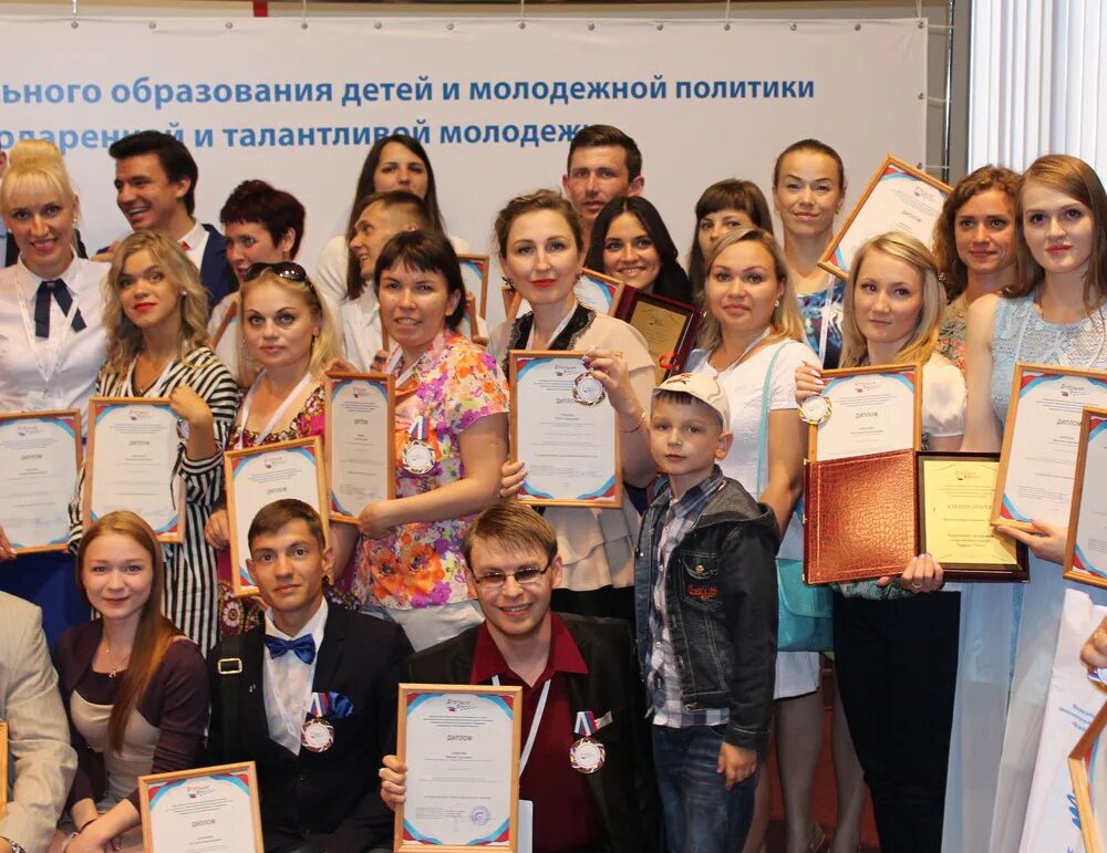 молодежные некоммерческие организации. ано молодежное. студии рсм в мск. лагерь молодежная дружина. молодежь нко работа.