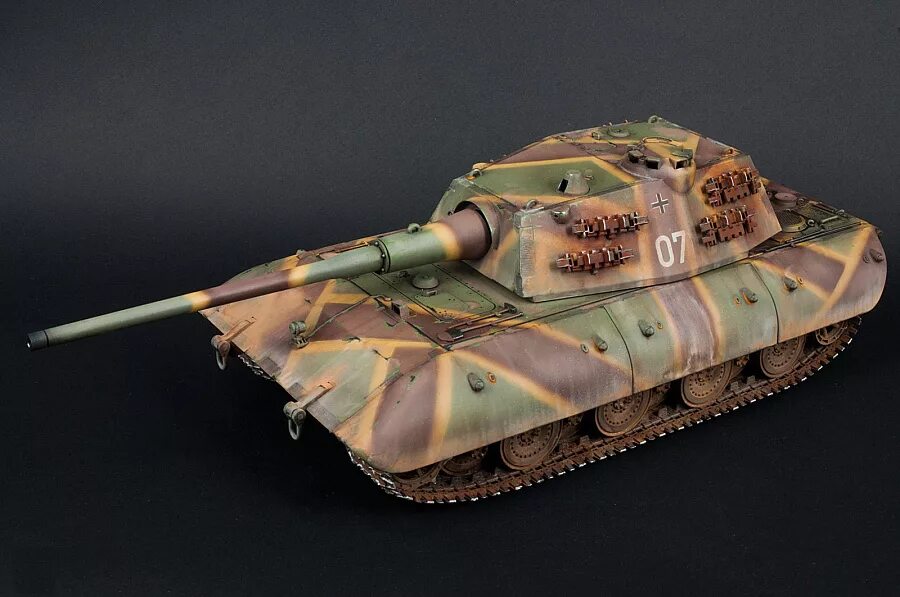 Е-100 Trumpeter 1/35. Модель танка Jagdpanzer e100. E-100 танк. Trumpeter e-100 танк 1/35. Яг 100 танк