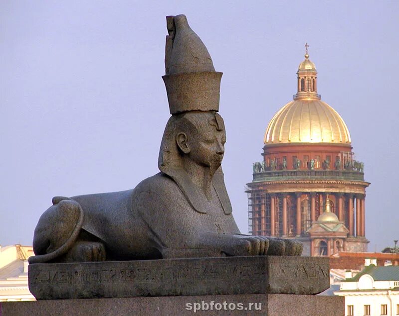 Университетская набережная сфинксы академия художеств. Сфинксы у академии художеств в санкт-петербурге. Сфинксы в санкт-петербурге на университетской набережной. Сфинксы на египетском мосту в санкт-петербурге. Сфинксы на университетской набережной.