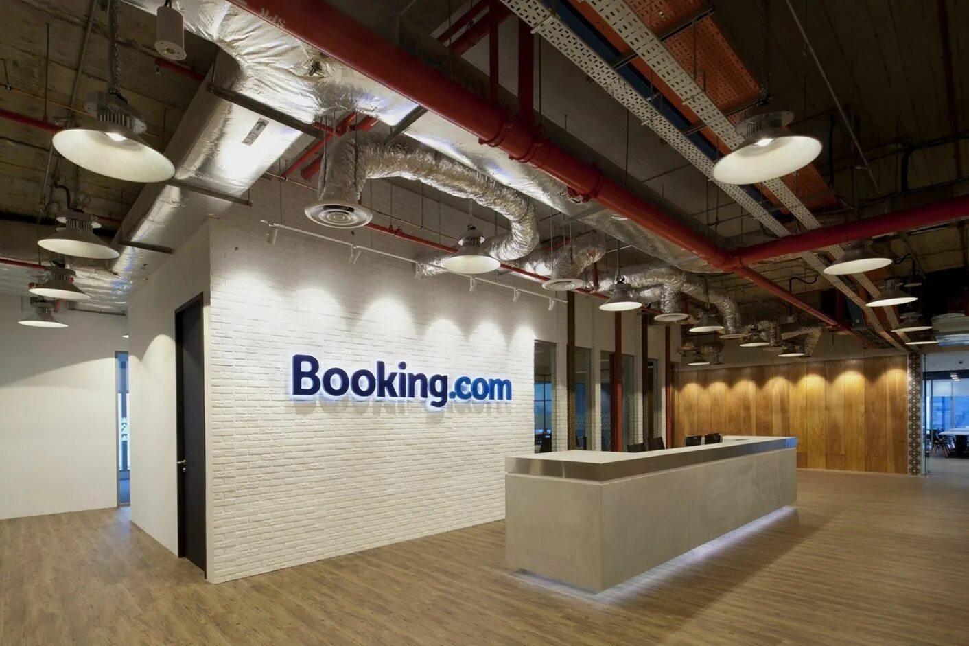Booking office перевод. Букинг картинки. Офис букинг. Booking office предложения. Офис букинг.