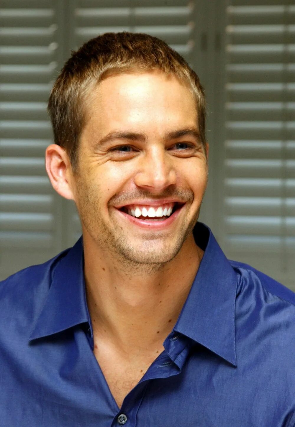 Пол волкер. Paul Walker. Пол Уокер 1973-2013. Актер пол Уокер. Пол Уокер улыбка.