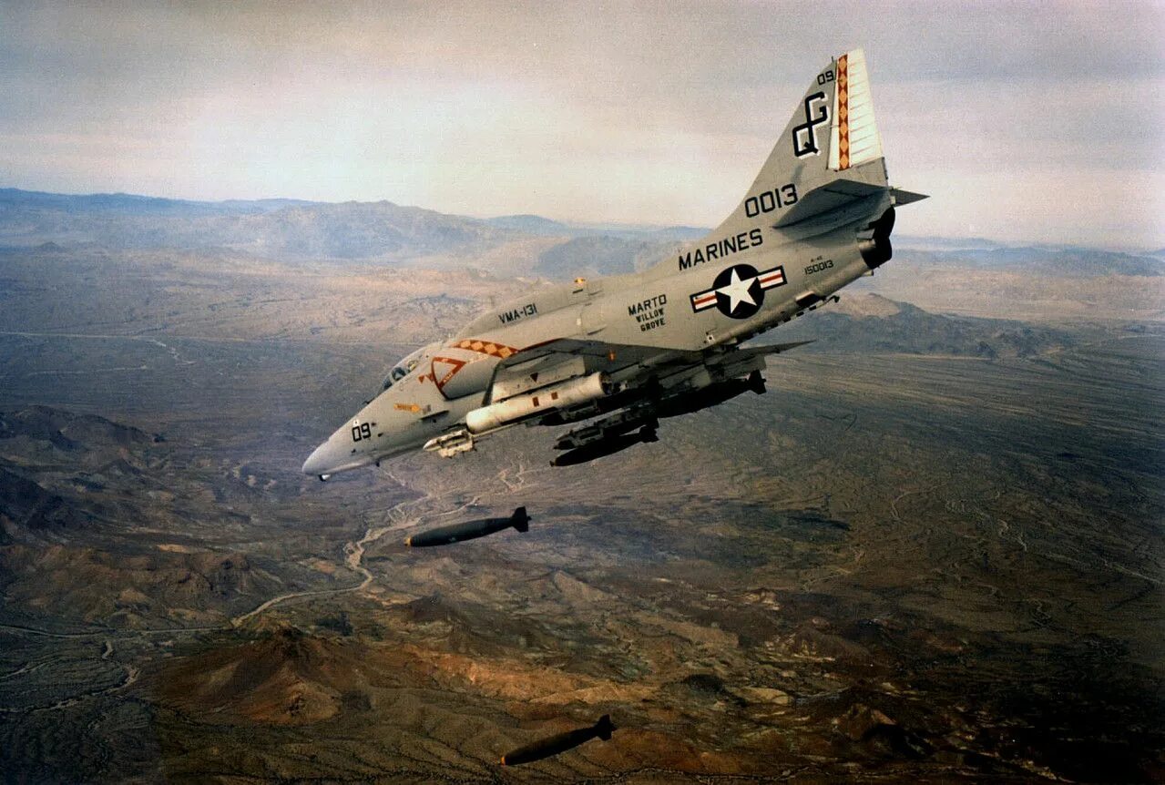 Skyhawk 3. А4 скайхок. a-4 skyhawk. а-4 скайхок вьетнам. douglas a-4 skyhawk.