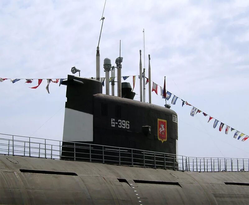 Музей пл. Подводная лодка-музей «б-413». Кронштадт подводная лодка музей. Пр. 641б. Рубка подводной лодки 641 проекта.