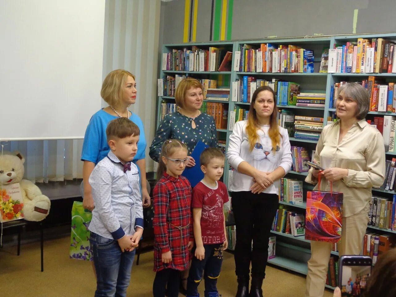 детский зал в библиотеке. современная детская библиотека. детская библиотека 22. , 2а, екатеринбург. детская библиотека 22.