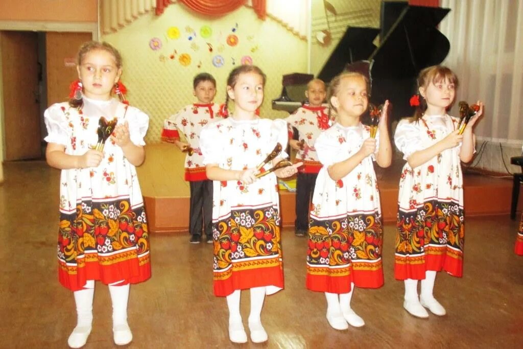 радуга чебоксары выставка конкурс. детские конкурсы чебоксары. новочебоксарск глазами детей. детские конкурсы чебоксары. конкурс мисс дюймовочка.