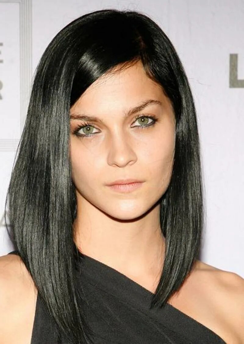 лонг боб стрижка. стрижка каскад на темные волосы. черные волнистые волосы средней длины. стрижки на длинные черные волосы женские. черные волосы средняя длина.