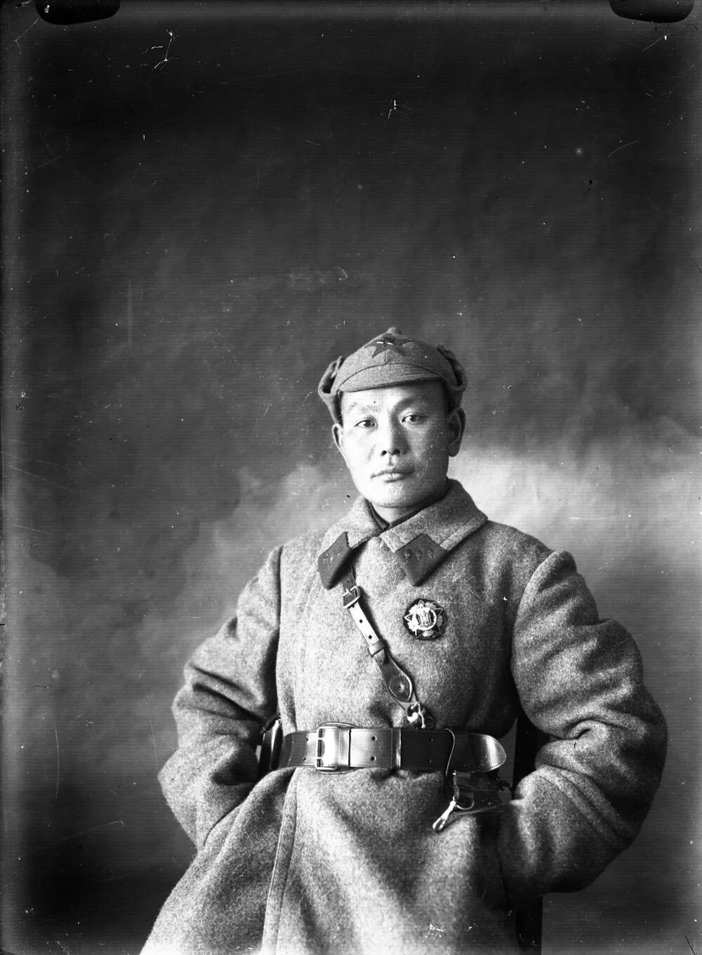 1930 1940гг. Калмыки в великой отечественной войне. Монгольская народно-революционная армия. Советские инженеры в монголии. Дамчеев бато микишкеевич 1922-1965.