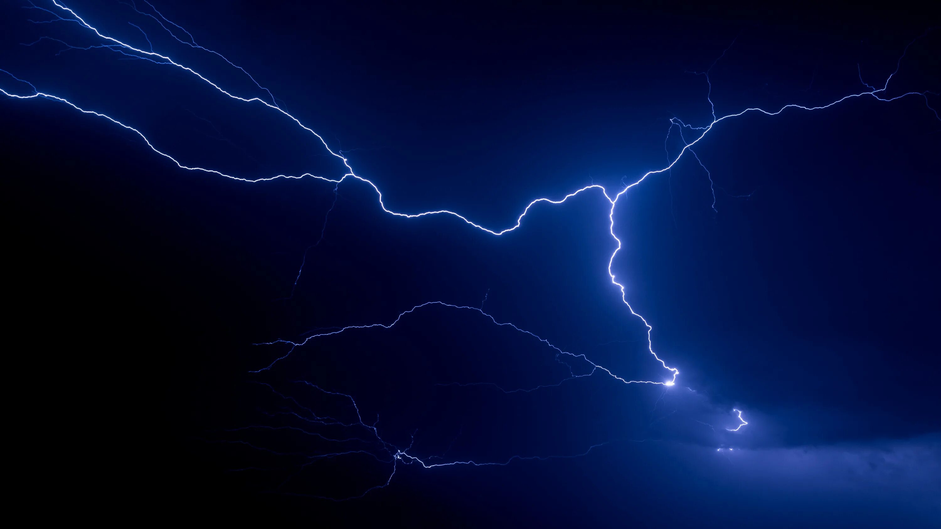 Lightning lines