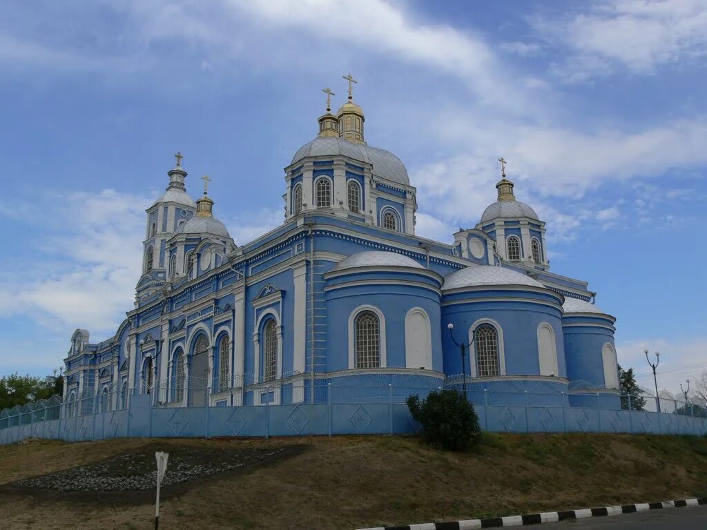 Короча фото. Храм Пресвятой Богородицы Короча. Короча Церковь Рождества Пресвятой Богородицы. Храм г Корочи Белгородской области.