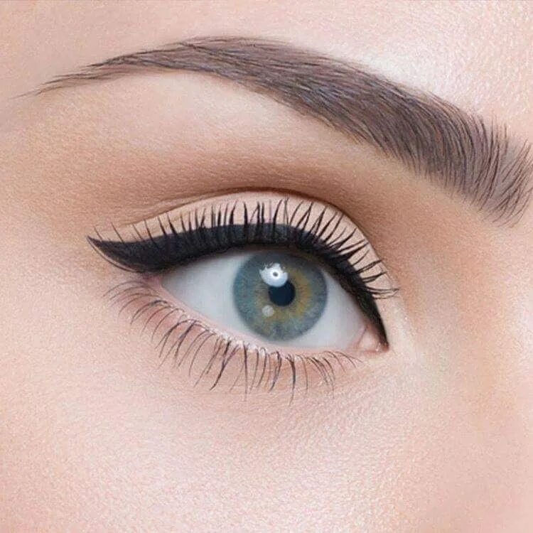 тонкая стрелка на глазах. маленькие стрелки на глазах. стрелки на глазах небольшие. прямые стрелки на глазах. 5mm карандаш для глаз.