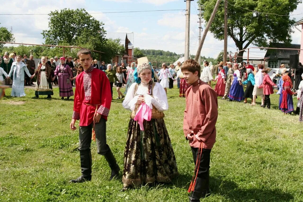 Погода в ясенцах. Празднование Троицы. Праздник Троицы в Безводном. Праздник Троица Тамбов. Село бело Безводное.