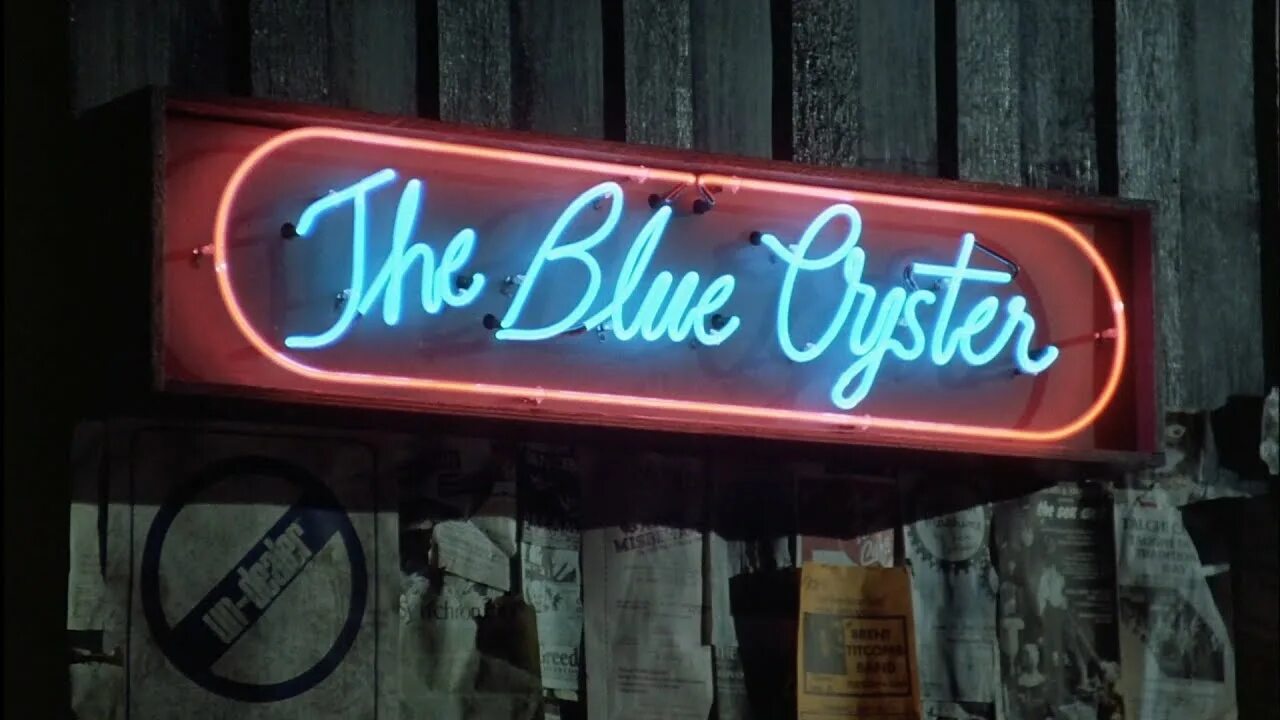 Голубой бар. Бар голубая устрица полицейская академия вывеска. бар blue oyster. надпись бар голубая устрица. бар голубая лагуна.