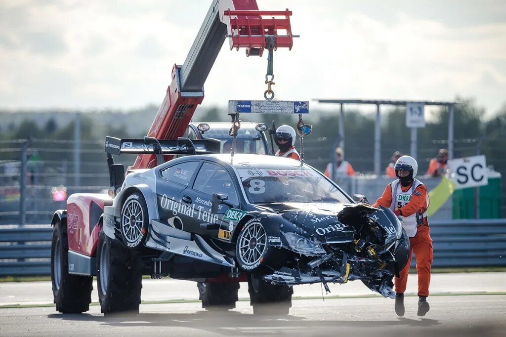 DTM 2015. ДТМ-2015. DTM crash. RSCAR Motorsport, Москва.