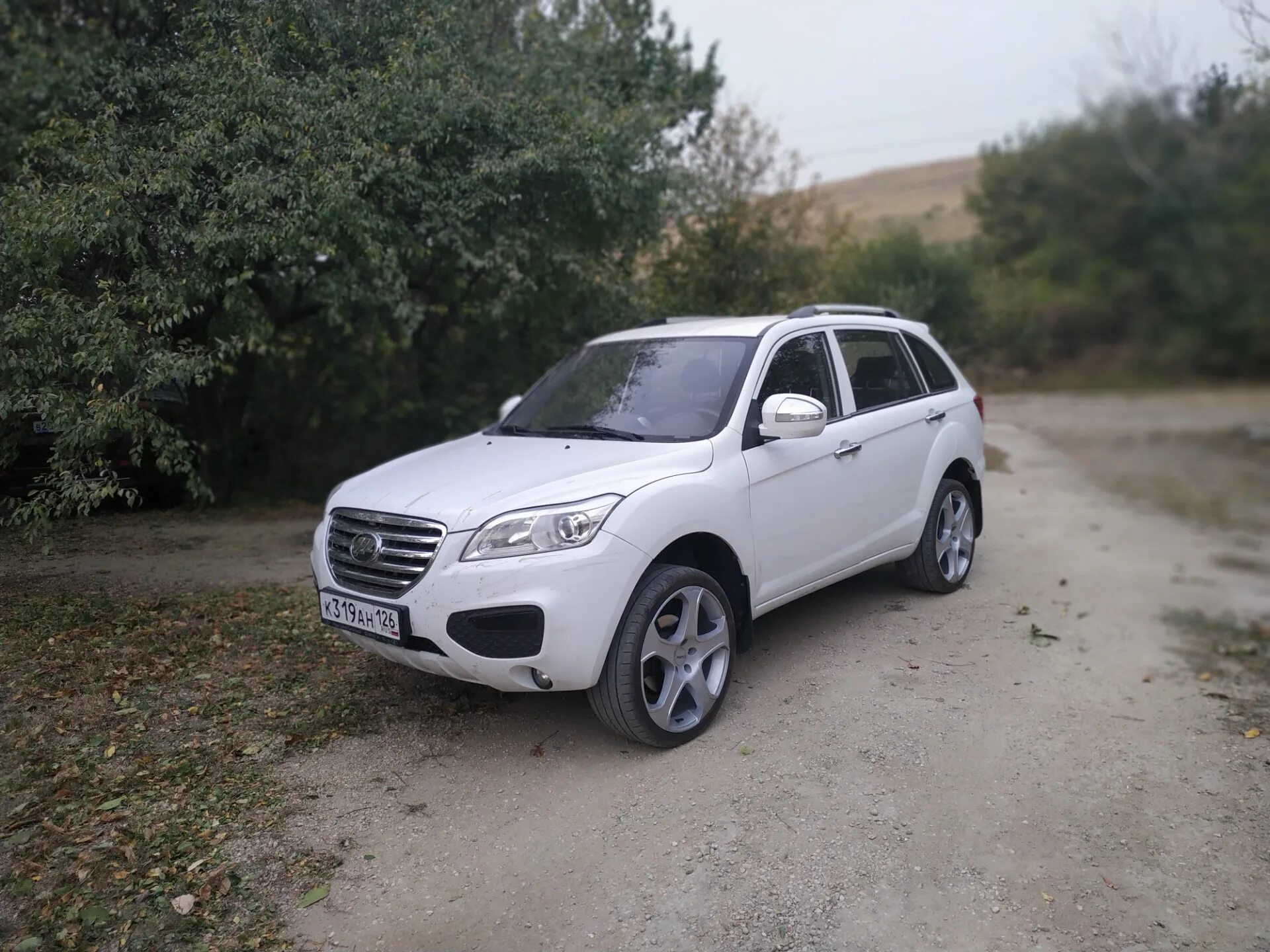 Lifan x60. Lifan x60 r22. Lifan x60 r18. Lifan x60 на дисках r20. Размер резины лифан