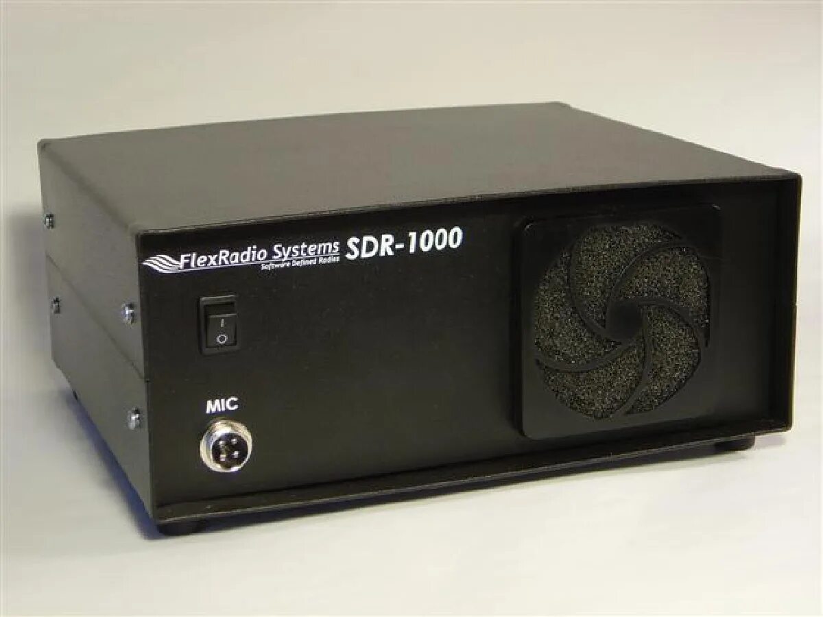 Sdr0604. Контроллер ur4qbp. Радиоприемник flexradio sdr-1000. Sdr 1000. Sdr 1000.