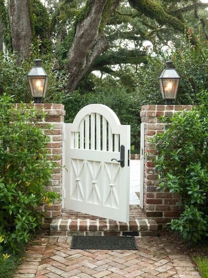Pin by Alexandra on Interior Design Garden gate design, Garden entrance, Traditi