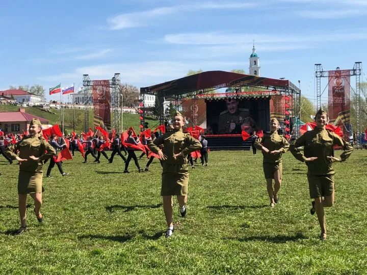 Елабуга 9 мая 2022. Парад муром 9 мая 2024. Елабуга победа. Праздник 9 мая парад. Елабуга 9 мая 2022.