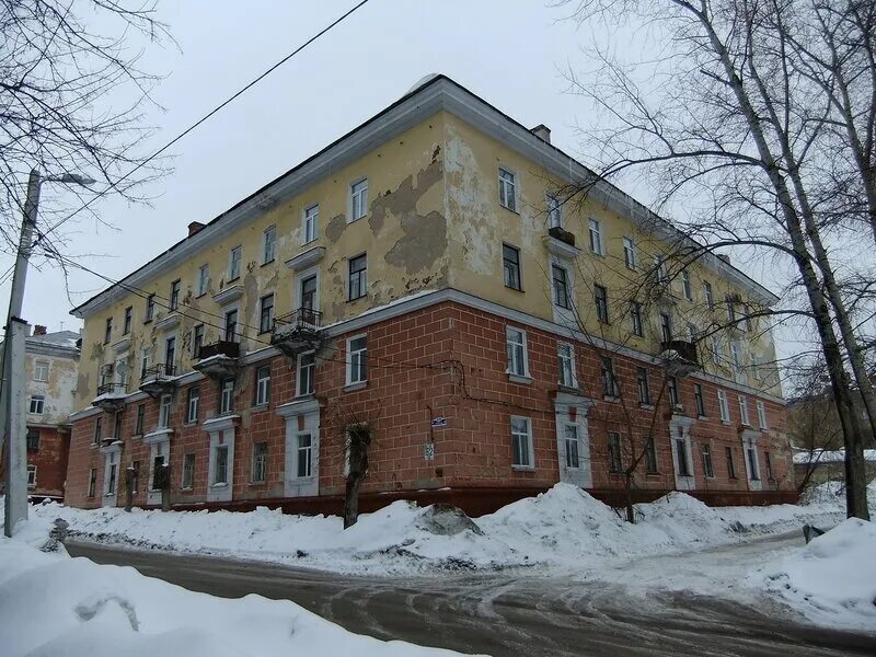 Набережная 45 березники. Улица свободы березники. Фотографии домов улиц. Город березники улица свободы дом 18. Улица свободы березники.