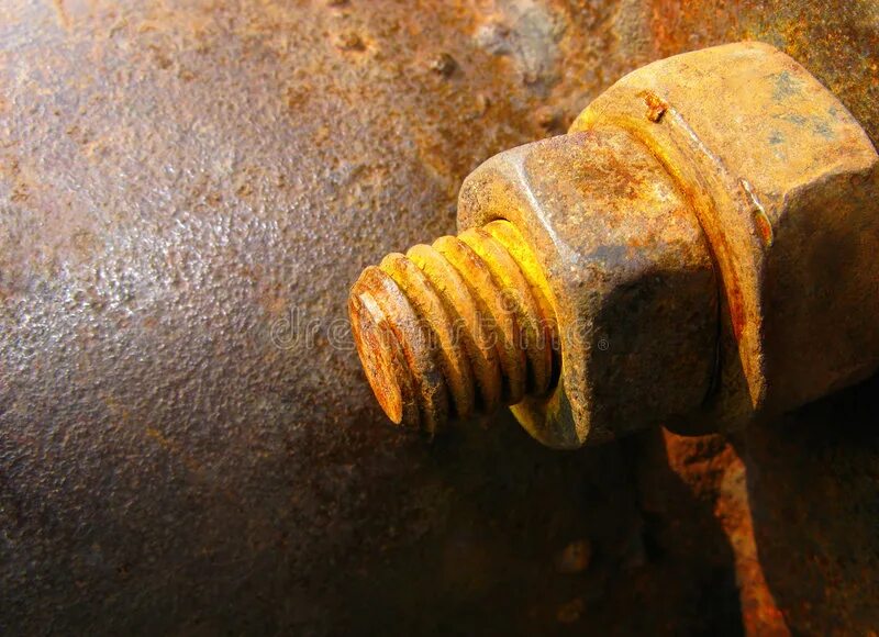 Откручивания ржавых гаек. Заржавевший болт. Прикипевшие гайки wd-40. Как открутить ржавую гайку. Ржавый болт.