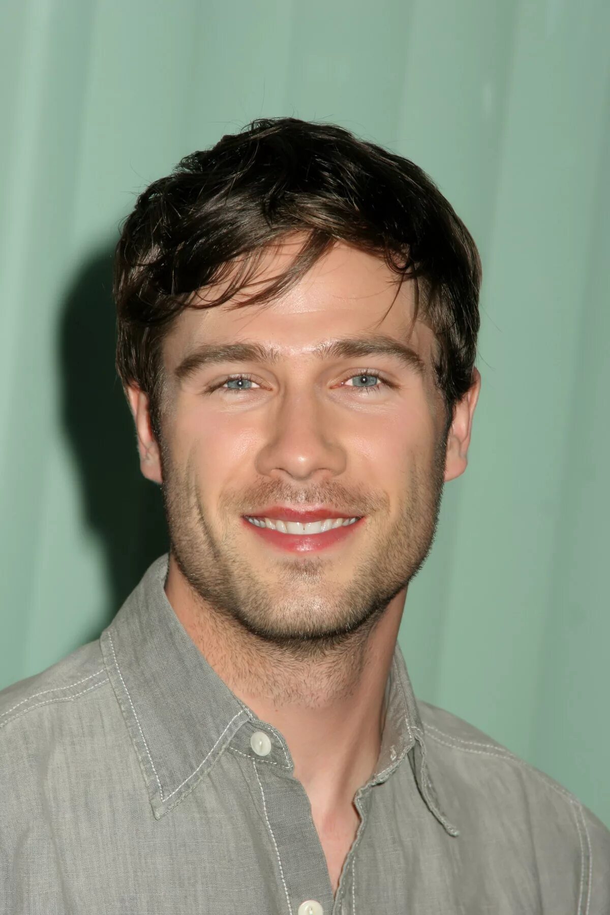 люк макфарлейн. люк макфарлейн киллджойс. люк макфарлейн пассивный или активный. люк макфарлейн. люк макфарлейн канадский актёр.