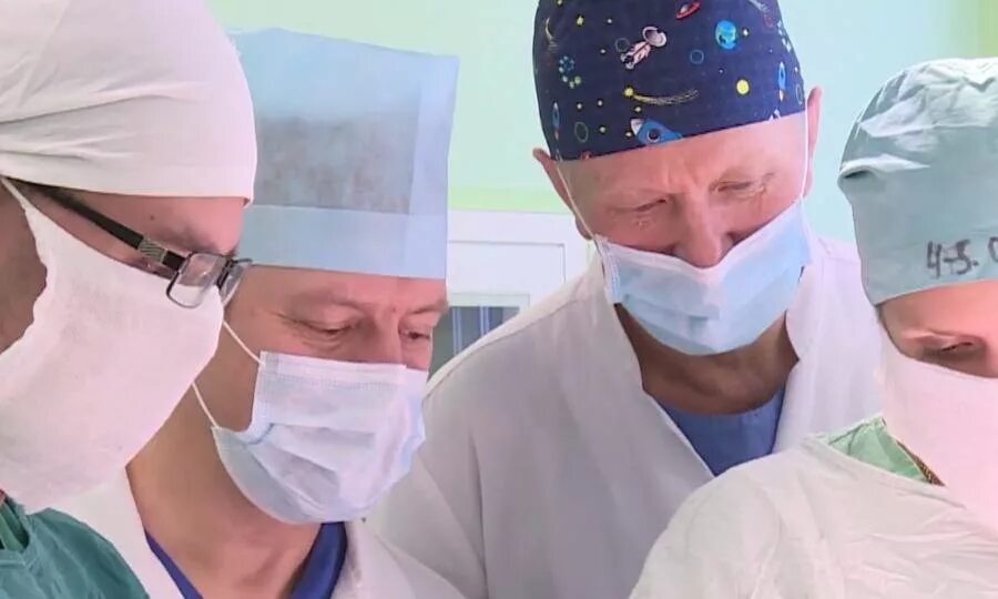 Врач хирург архангельск. 1 гкб архангельск хирурги. Хирург прилуцкий в семашко архангельск. Дуберман борис львович архангельск соцсети. Попов алексей анатольевич архангельск хирург.