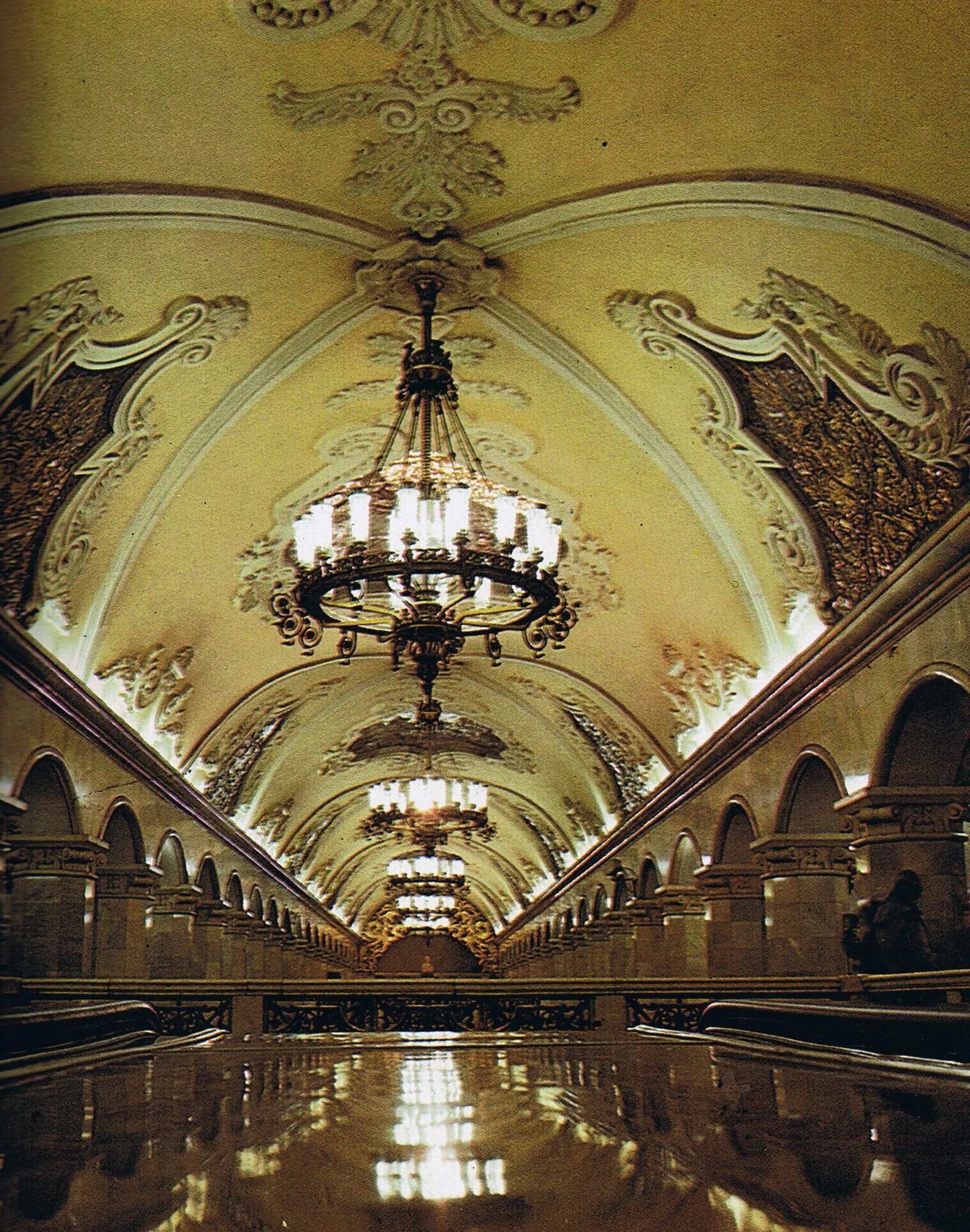 г москва метро комсомольская. г москва метро комсомольская. комсомольская (станция метро, кольцевая линия). станция метро комсомольская станция. метрополитен москвы комсомольская.