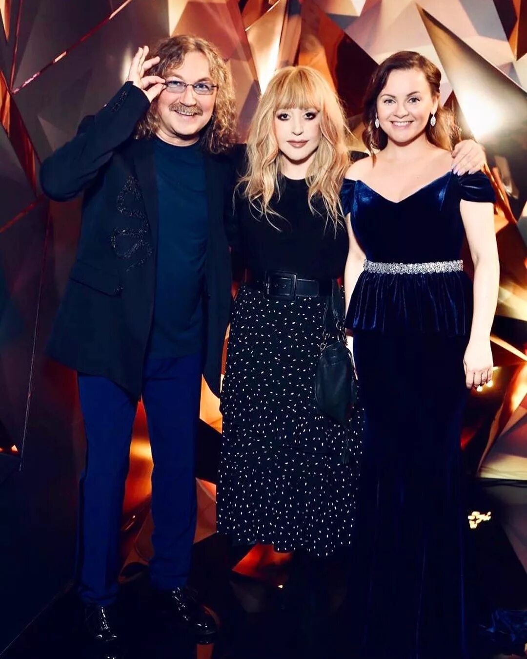 Новости знаменитостей последние на сегодня шоу бизнеса. Шоу бизнес россии. Звезды шоу бизнеса. Новости знаменитостей последние на сегодня шоу бизнеса. Звёзды шоу бизнеса в россии.