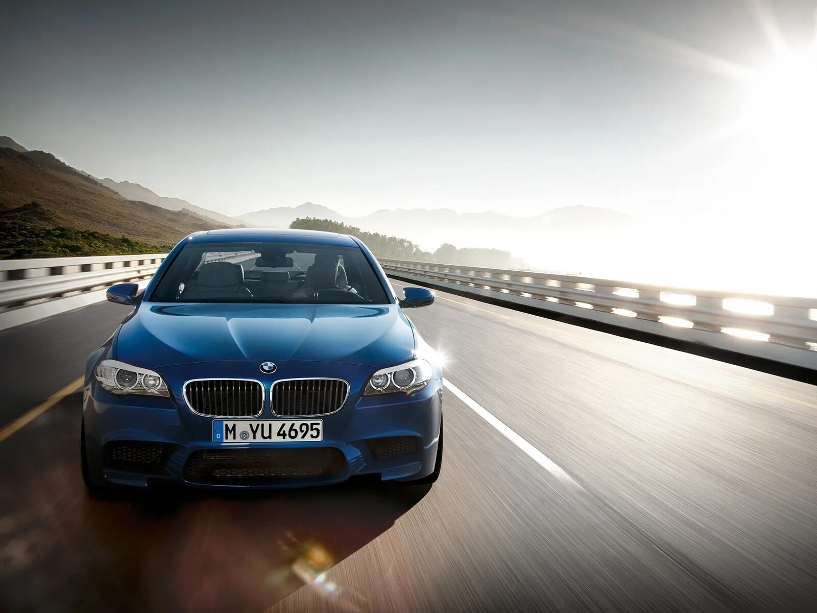 Сколько едет м5. BMW m5 f10. BMW m5 2012. BMW m5 f90.