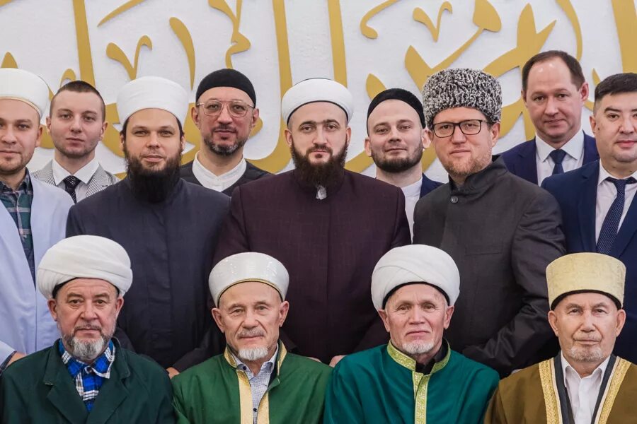 мансур хазрат марджани. ирек мэчете казань имам. мансур хазрат джалялетдин. имам хатыб мечети ислам нуры казань. имамы мечети казани.