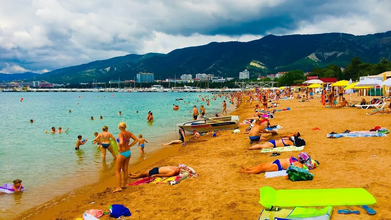 Кабардинка в июне отзывы. Пляж прометей кабардинка. Кабардинка болгария республика. Кабардинка краснодарский край пляж. Кабардинка пляж солнечный берег.