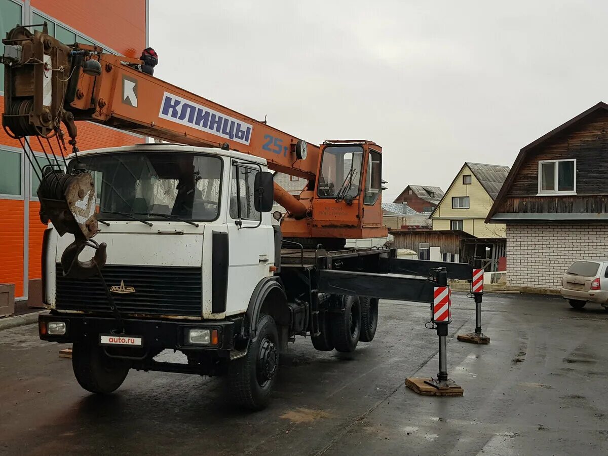 Автокран клинцы 25. Маз кс 55713-6в. Маз 630303-245. Кс-55713-6к. Автокран маз 32 тонны.